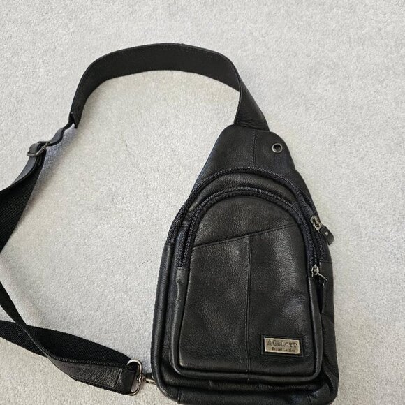 AGM Beyond Leather Slingback Concealed Carry Unisex Black - Picture 1 of 7